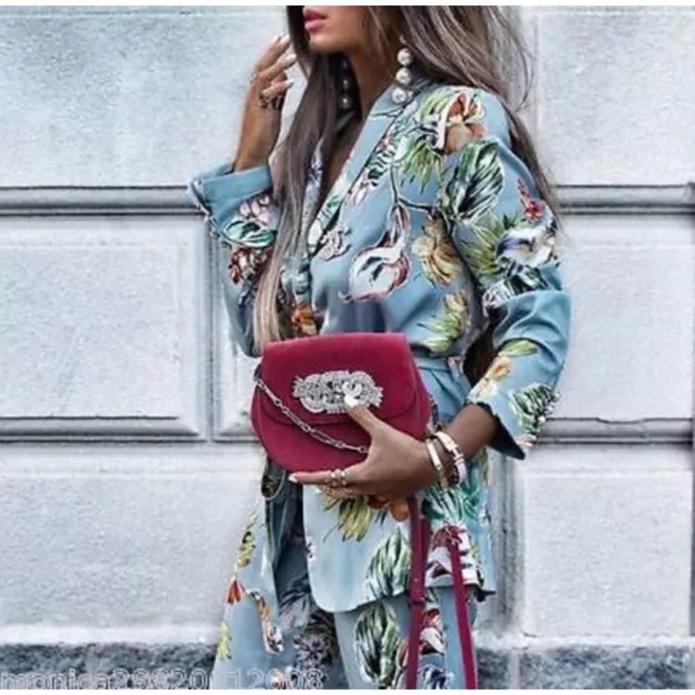 COPY - Zara blue floral blazer